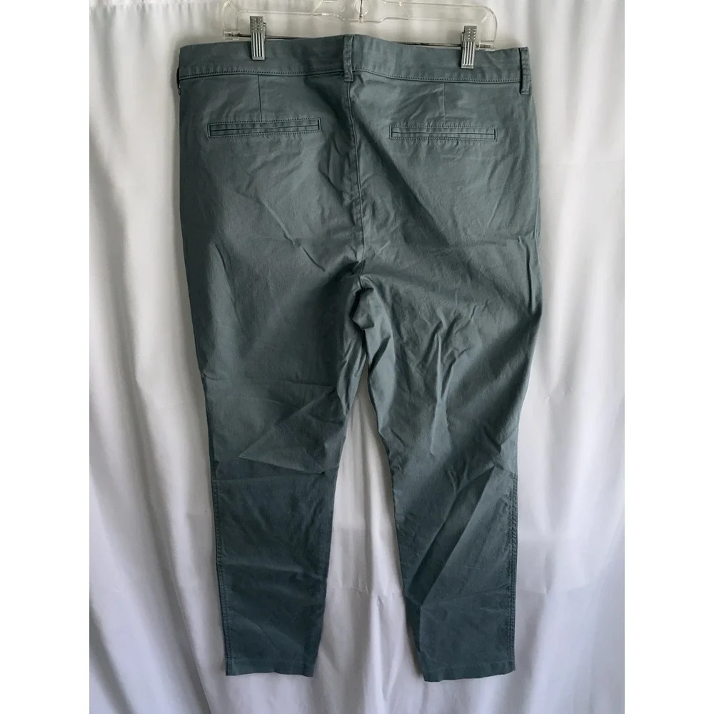 NWT Old Navy Women's Pixie Pants Size 16‎ Tall Blueish-Gray